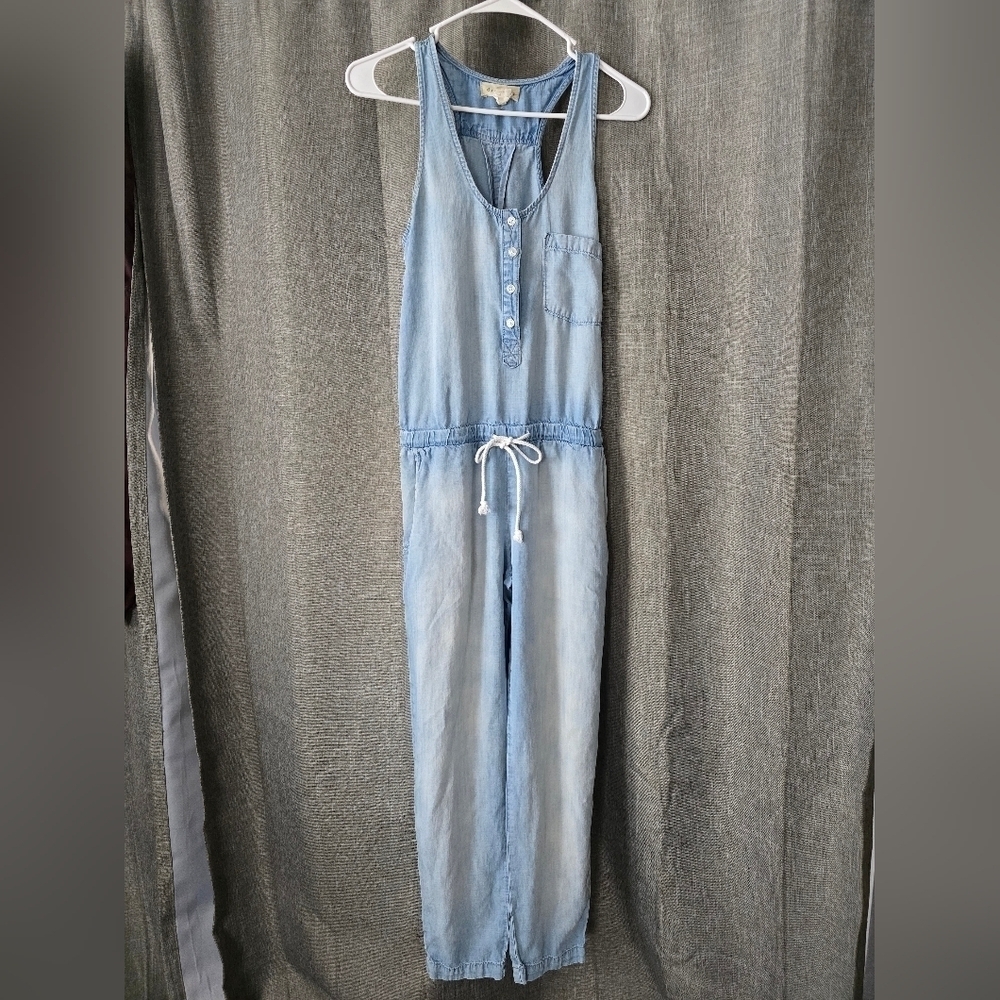 Cloth & Stone Denim Chambray Sleeveless Jumpsuit Size S Tie Waist Button Front